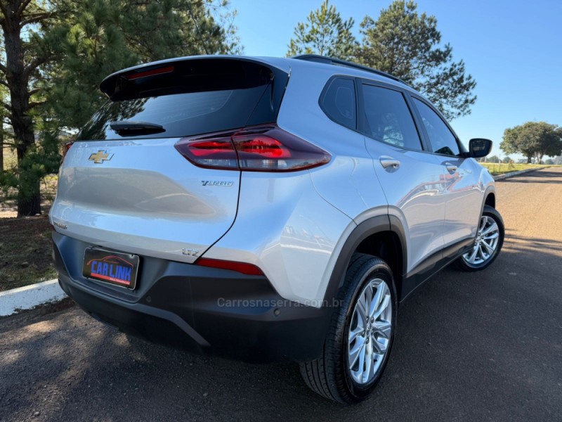 TRACKER 1.0 12V LT TURBO FLEX 4P AUTOMÁTICO - 2023 - VACARIA