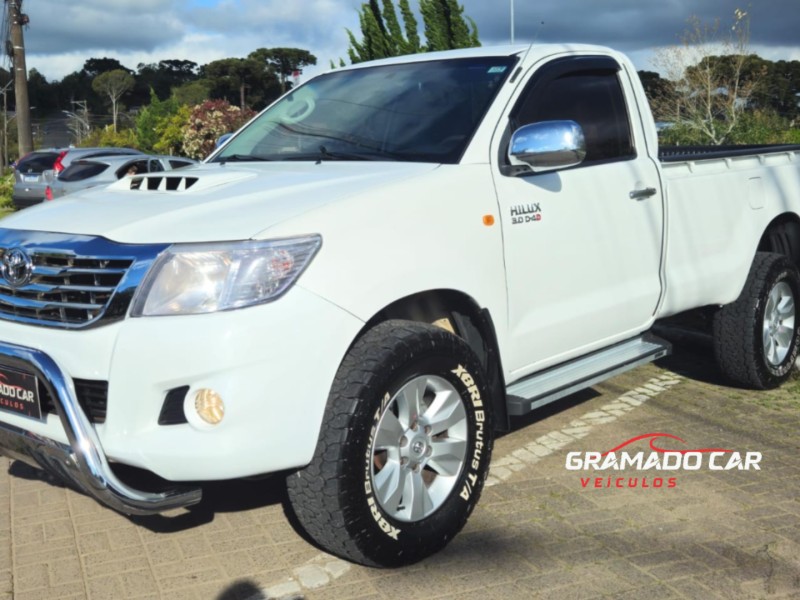 hilux 3.0 4x4 cs chassi 16v turbo intercooler diesel 2p manual 2013 canela