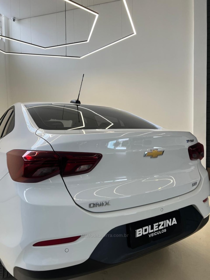 ONIX 1.0	LTZ PLUS 12V TURBO FLEX 4P AUTOMÁTICO - 2024 - NOVO HAMBURGO