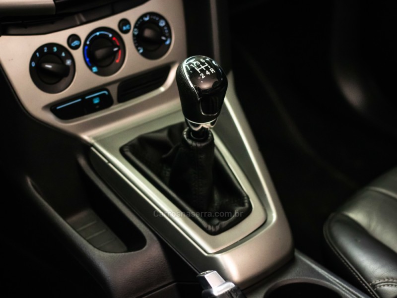FOCUS 1.6 SE 16V FLEX 4P MANUAL - 2015 - CAXIAS DO SUL