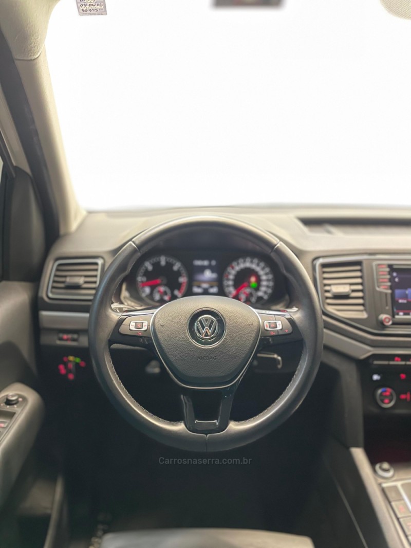 AMAROK 3.0 V6 TDI HIGHLINE CD DIESEL 4MOTION AUTOMÁTICO - 2023 - NOVO HAMBURGO