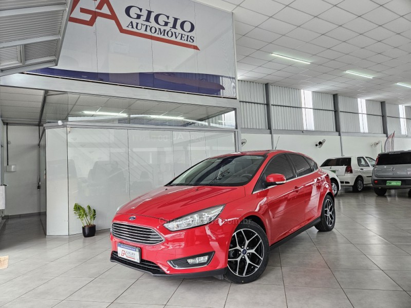 focus 2.0 titanium hatch 16v flex 4p automatico 2016 tapejara
