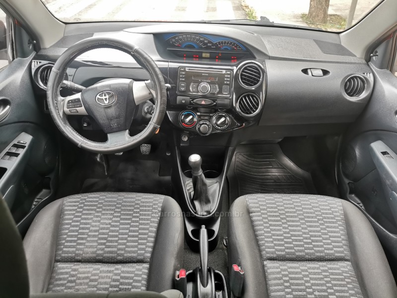 ETIOS 1.5 XLS 16V FLEX 4P MANUAL - 2014 - SãO SEBASTIãO DO CAí