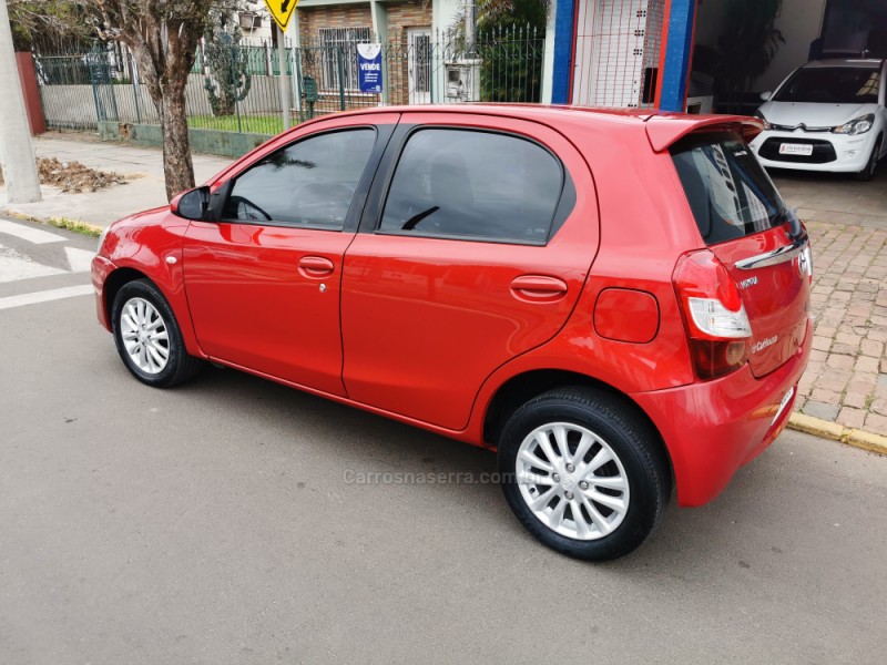 ETIOS 1.5 XLS 16V FLEX 4P MANUAL - 2014 - SãO SEBASTIãO DO CAí