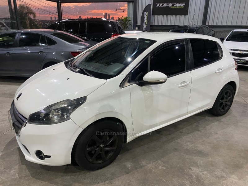 208 1.5 ACTIVE PACK 8V FLEX 4P MANUAL - 2015 - CAMPO BOM