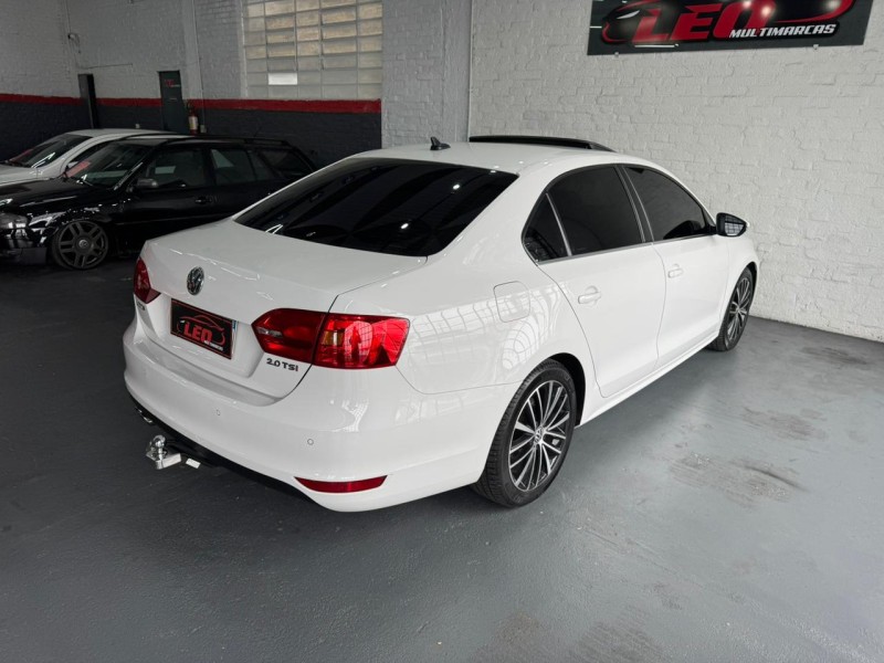 JETTA 2.0 TSI DSG HIGHLINE 200CV GASOLINA 4P AUTOMÁTICO - 2013 - CAXIAS DO SUL
