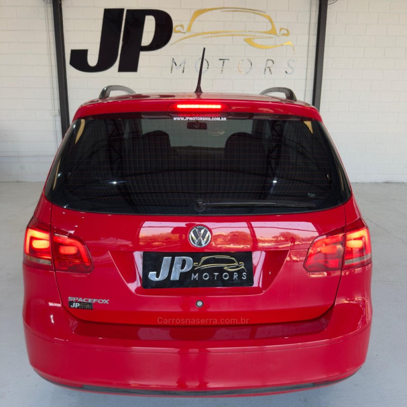 SPACEFOX 1.6 MI TREND 8V FLEX 4P MANUAL - 2013 - NOVO HAMBURGO