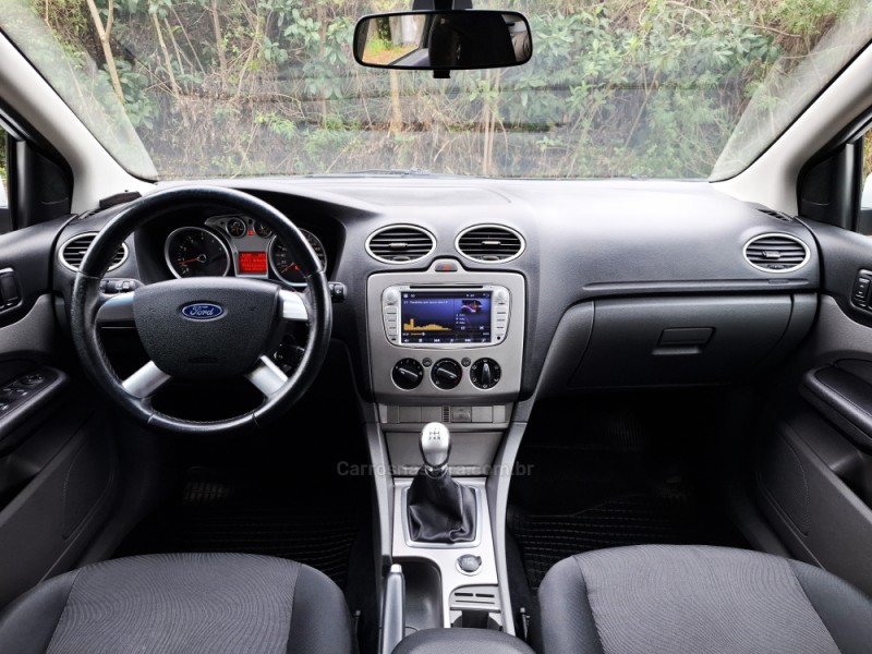 FOCUS 1.6 GLX 16V FLEX 4P MANUAL - 2013 - BENTO GONçALVES