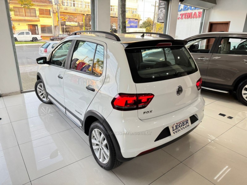 FOX 1.0 MPI TRACK 12V FLEX 4P MANUAL - 2018 - SãO LEOPOLDO