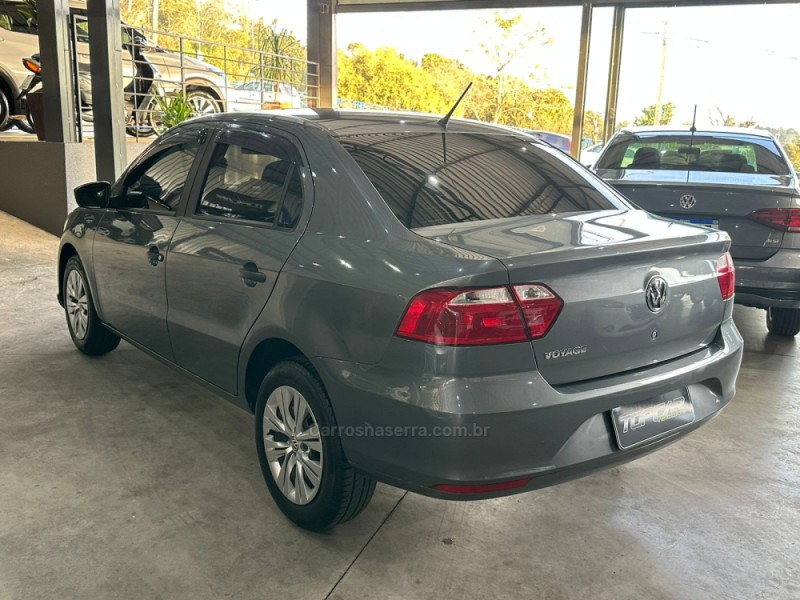 VOYAGE 1.6 MI 8V FLEX 4P MANUAL - 2022 - CAMPO BOM