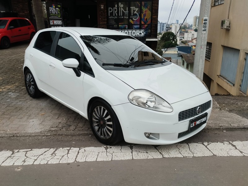 PUNTO 1.4 ELX 8V FLEX 4P MANUAL - 2010 - CAXIAS DO SUL