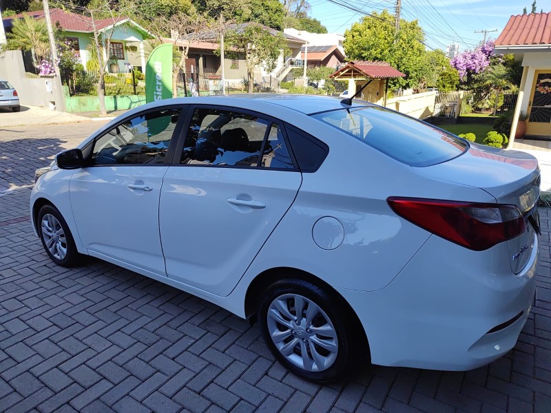 HB20S 1.6 PREMIUM 16V FLEX 4P AUTOMÁTICO - 2016 - LAJEADO