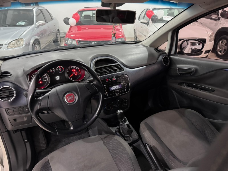 PUNTO 1.4 ATTRACTIVE ITALIA 8V FLEX 4P MANUAL - 2013 - CAXIAS DO SUL