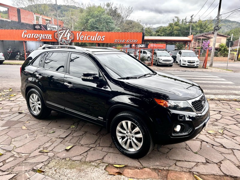 SORENTO EX 3.5 L V6 4X4 AUTOMÁTICO - 2011 - TRêS COROAS