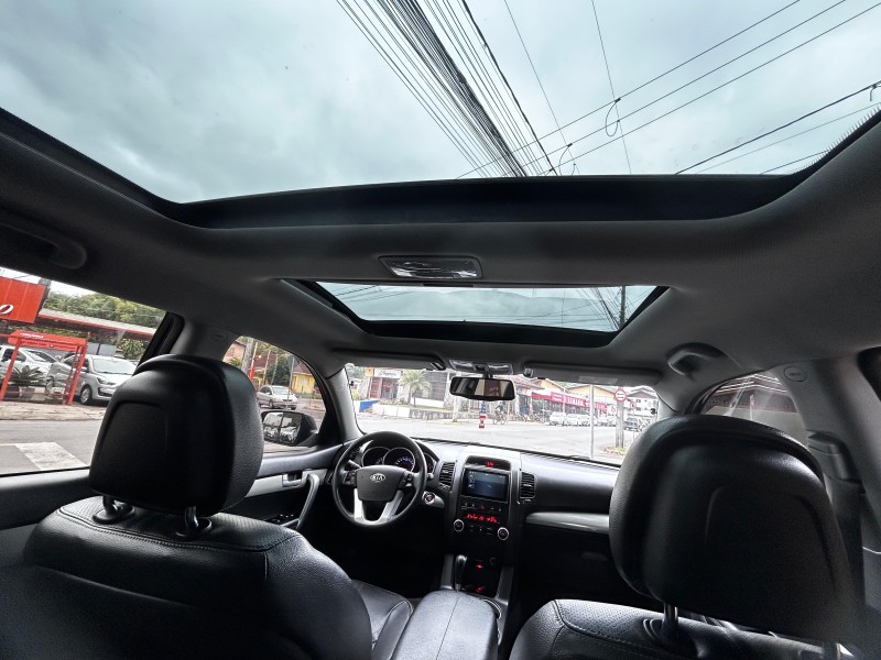 SORENTO EX 3.5 L V6 4X4 AUTOMÁTICO - 2011 - TRêS COROAS