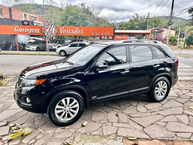SORENTO EX 3.5 L V6 4X4 AUTOMÁTICO - 2011 - TRêS COROAS