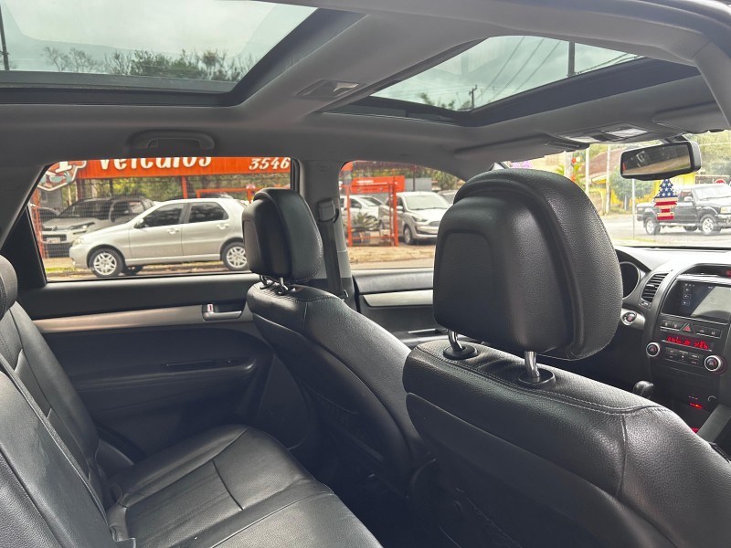 SORENTO EX 3.5 L V6 4X4 AUTOMÁTICO - 2011 - TRêS COROAS