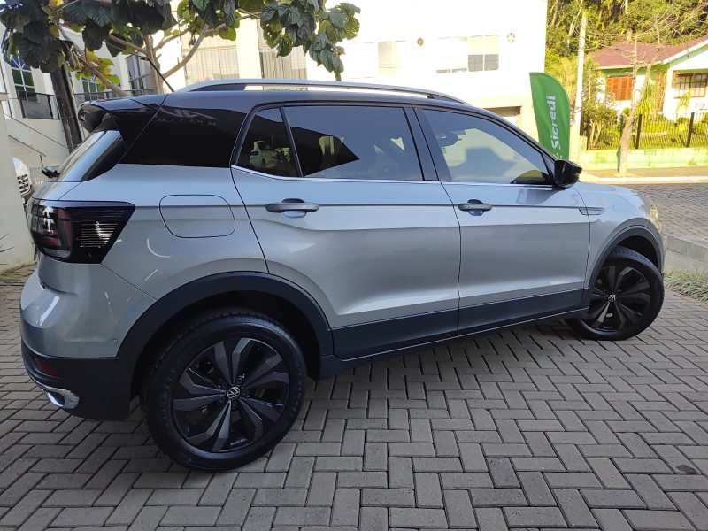 T-CROSS 1.4 HIGHLINE TSI 16V FLEX 4P AUTOMÁTICO - 2024 - LAJEADO