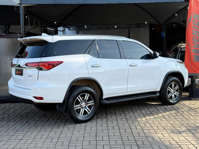 HILUX SW4 2.7 SRV 4X2 16V FLEX 7 LUGARES 4P AUTOMÁTICO - 2020 - LAGOA VERMELHA