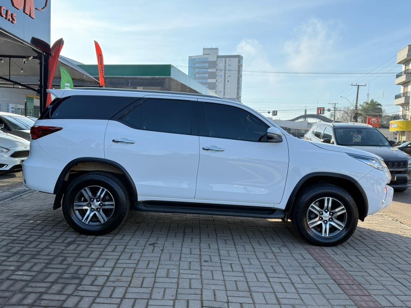 HILUX SW4 2.7 SRV 4X2 16V FLEX 7 LUGARES 4P AUTOMÁTICO - 2020 - LAGOA VERMELHA