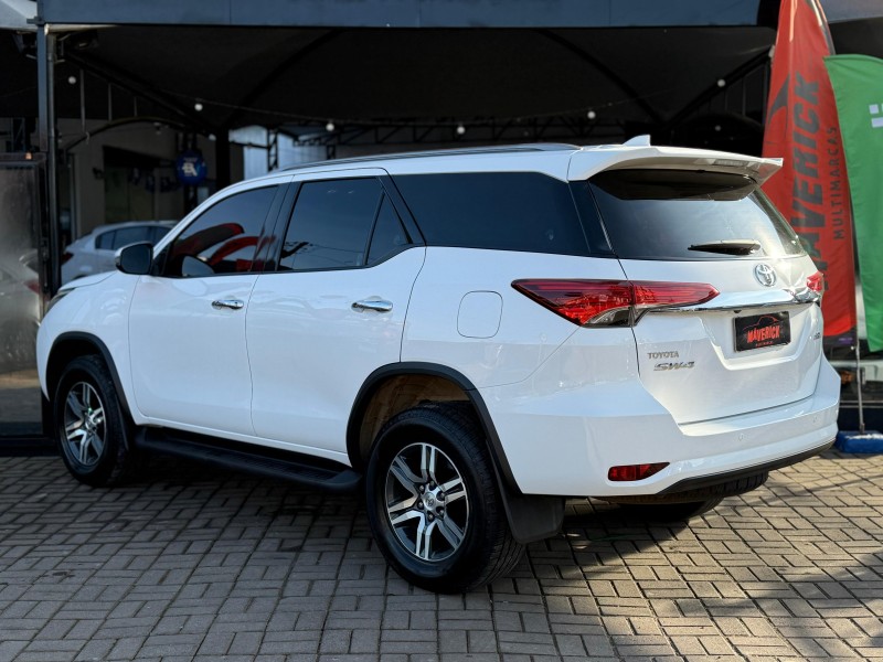 HILUX SW4 2.7 SRV 4X2 16V FLEX 7 LUGARES 4P AUTOMÁTICO - 2020 - LAGOA VERMELHA