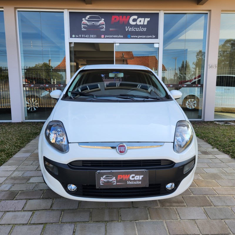 PUNTO 1.4 ATTRACTIVE 8V FLEX 4P MANUAL - 2014 - BENTO GONçALVES