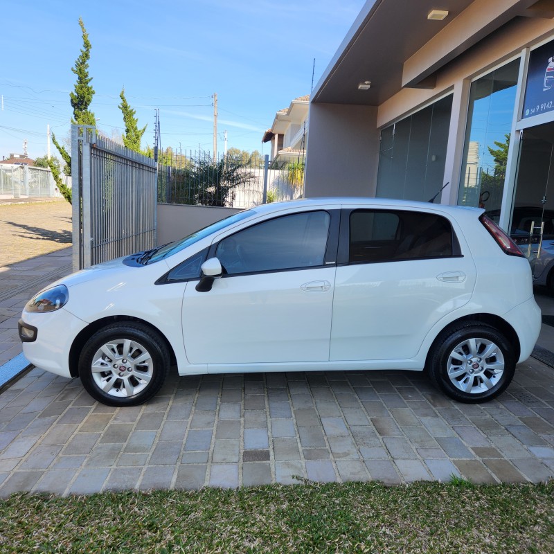 PUNTO 1.4 ATTRACTIVE 8V FLEX 4P MANUAL - 2014 - BENTO GONçALVES