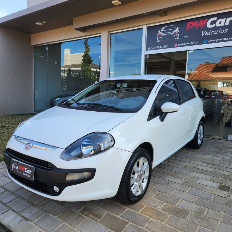 PUNTO 1.4 ATTRACTIVE 8V FLEX 4P MANUAL