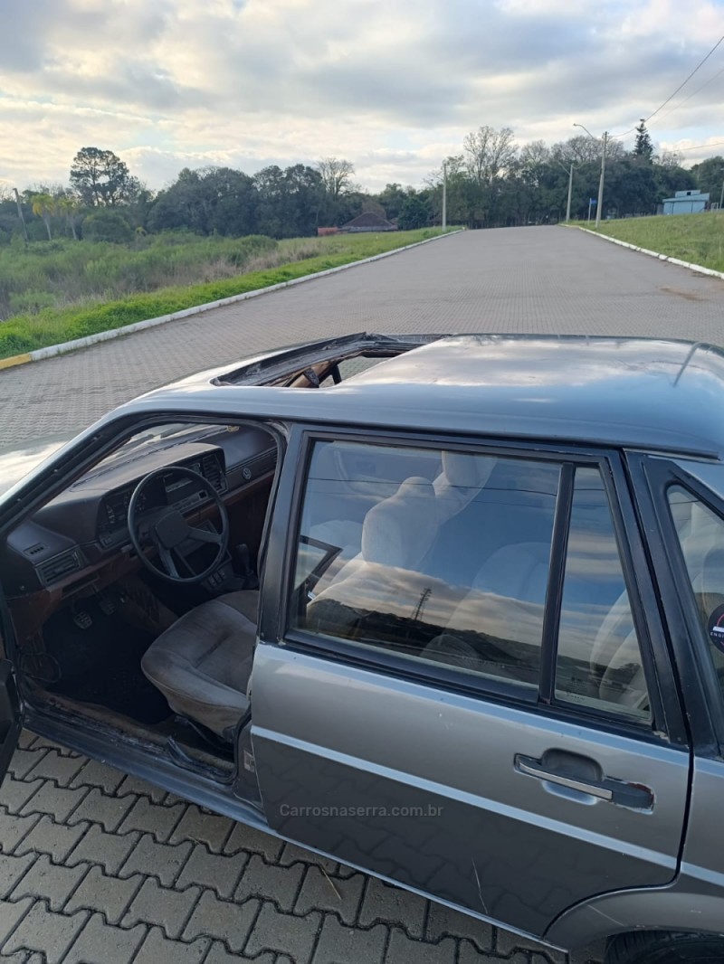 SANTANA 1.8 GLS 8V GASOLINA 4P MANUAL - 1990 - IVOTI