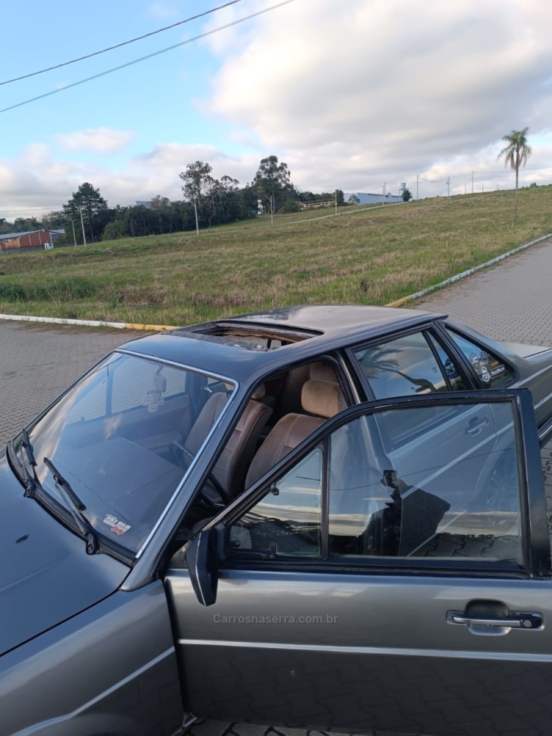 SANTANA 1.8 GLS 8V GASOLINA 4P MANUAL - 1990 - IVOTI