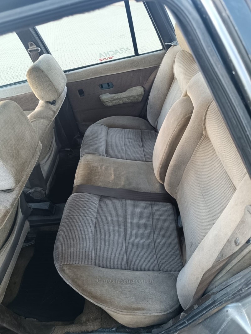 SANTANA 1.8 GLS 8V GASOLINA 4P MANUAL - 1990 - IVOTI