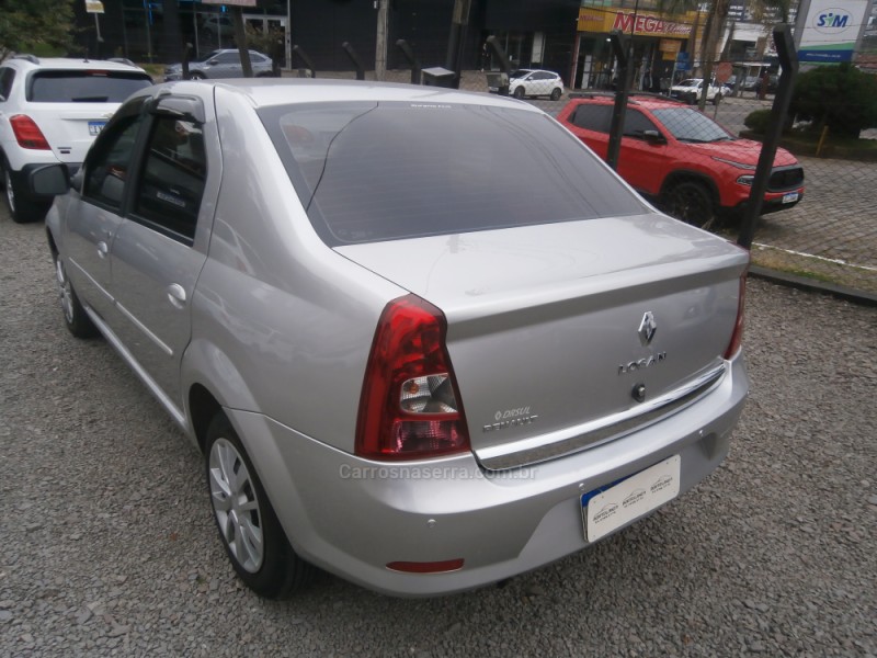 LOGAN 1.0 EXPRESSION 16V FLEX 4P MANUAL - 2013 - FARROUPILHA