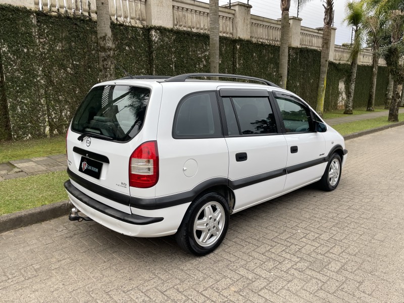 ZAFIRA 2.0 MPFI COMFORT 8V FLEX 4P MANUAL - 2007 - CAXIAS DO SUL