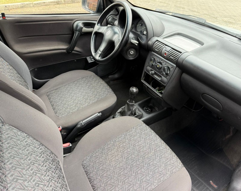 CORSA 1.0 MPFI CLASSIC SEDAN LIFE 8V FLEX 4P MANUAL - 2008 - CANELA