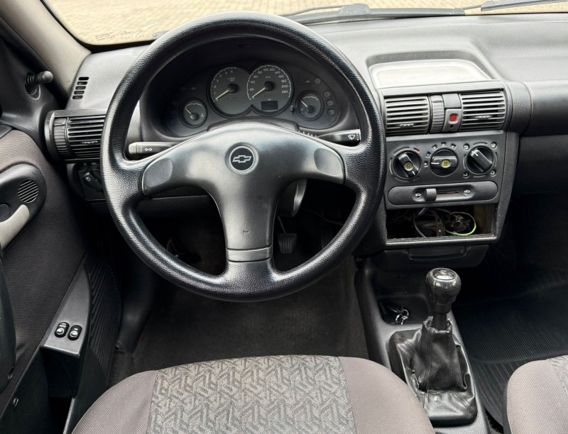 CORSA 1.0 MPFI CLASSIC SEDAN LIFE 8V FLEX 4P MANUAL - 2008 - CANELA