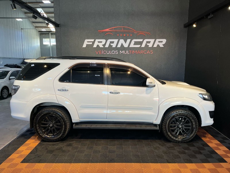 HILUX SW4 3.0 SRV 4X4 7 LUGARES 16V TURBO INTERCOOLER DIESEL 4P AUTOMÁTICO - 2014 - ANTôNIO PRADO