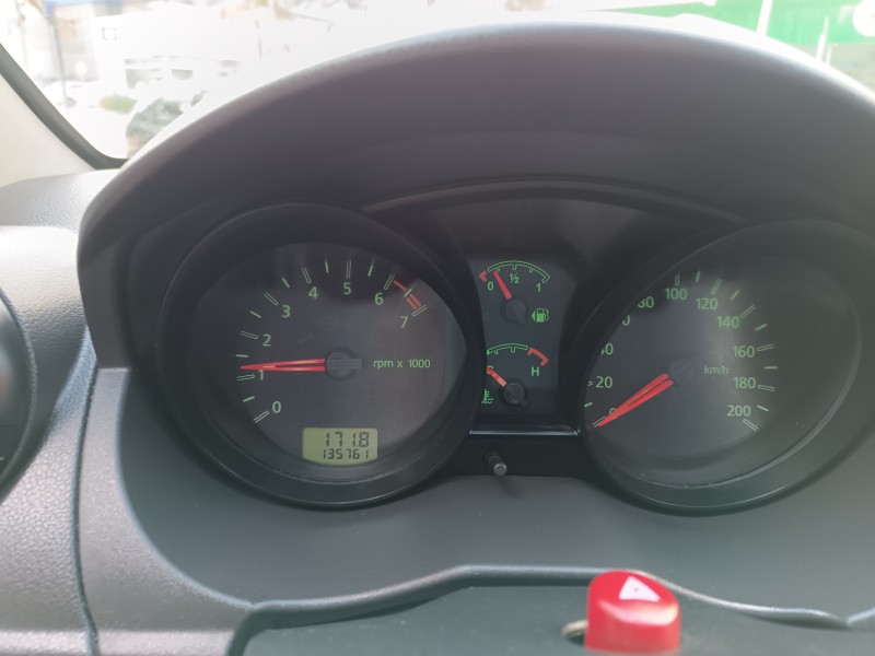 FIESTA 1.0 MPI TRAIL HATCH 8V FLEX 4P MANUAL - 2010 - FLORES DA CUNHA