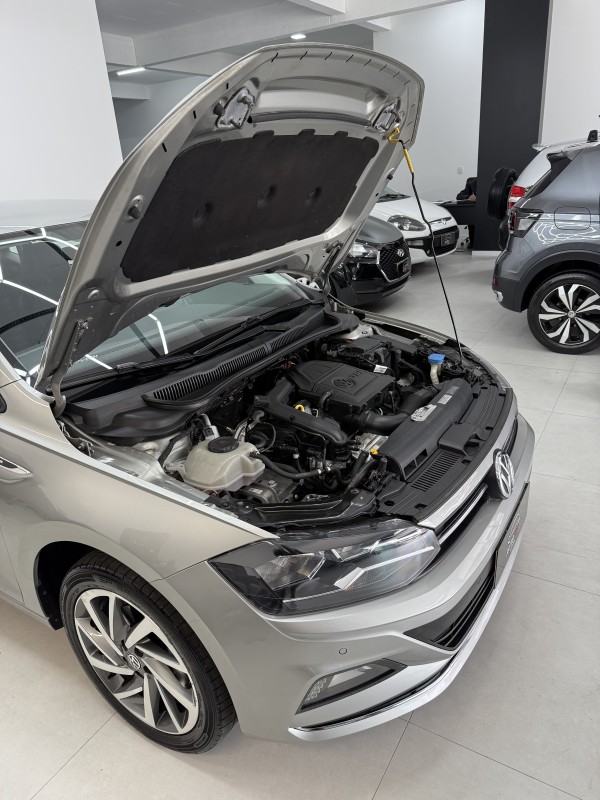 POLO 1.0	200 TSI HIGHLINE AUTOMÁTICO  - 2019 - CAXIAS DO SUL