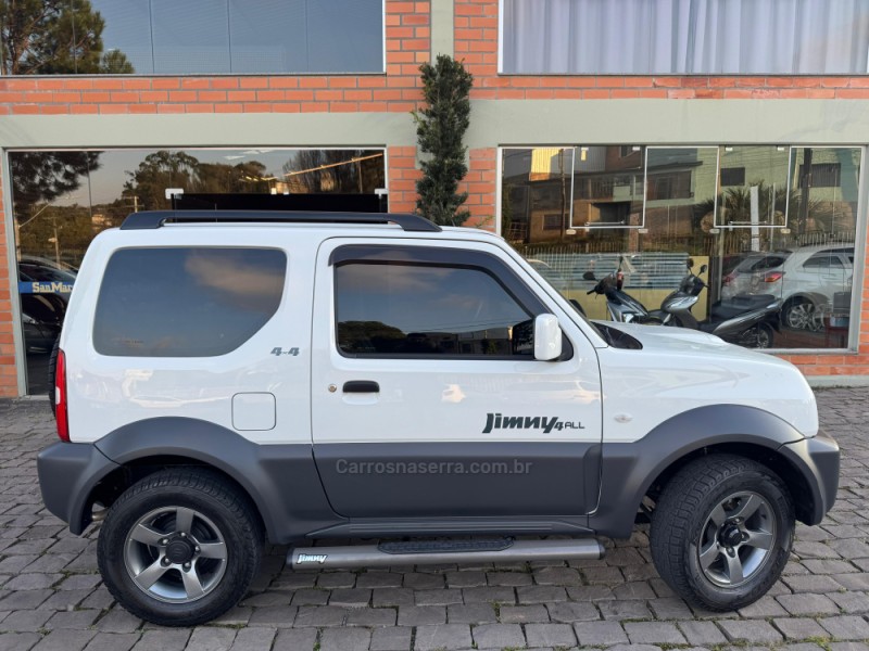 JIMNY 1.3 4ALL 4X4 16V GASOLINA 2P MANUAL - 2022 - SãO MARCOS