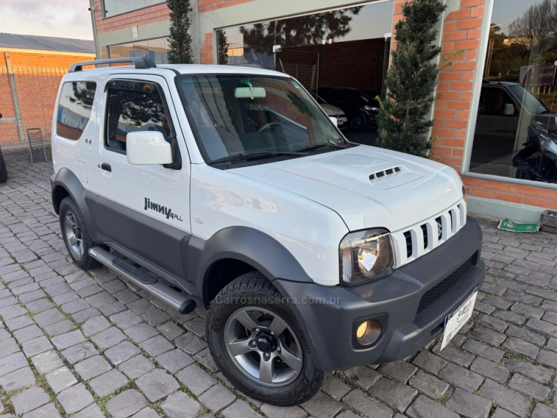 JIMNY 1.3 4ALL 4X4 16V GASOLINA 2P MANUAL - 2022 - SãO MARCOS