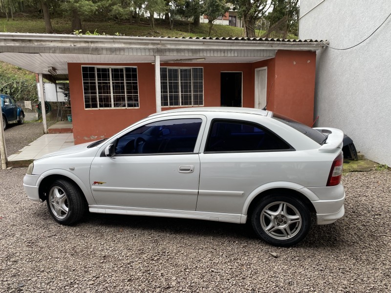 ASTRA 2.0 MPFI SPORT 8V GASOLINA 2P MANUAL - 2001 - CAXIAS DO SUL
