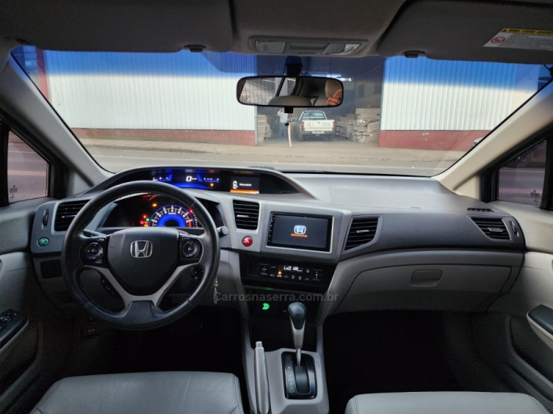 CIVIC 1.8 LXS 16V FLEX 4P AUTOMÁTICO - 2014 - VACARIA