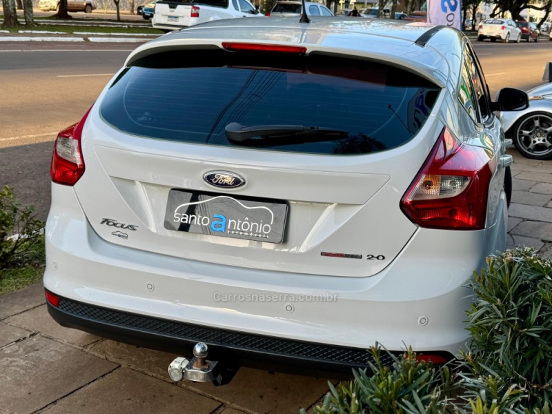 FOCUS 2.0 SE 16V FLEX 4P AUTOMÁTICO - 2015 - LAGOA VERMELHA