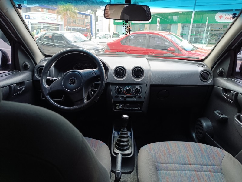 CELTA 1.0 MPFI VHC SPIRIT 8V FLEX 4P MANUAL - 2009 - FLORES DA CUNHA