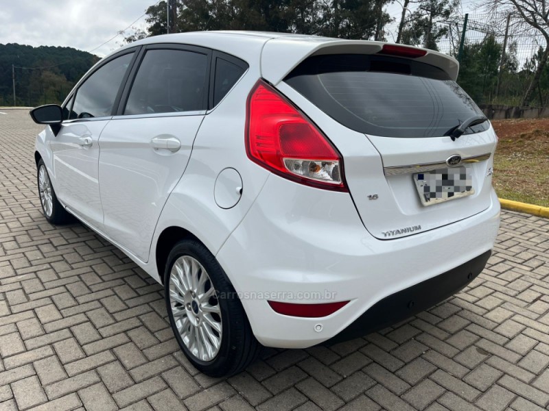 FIESTA 1.6 TITANIUM HATCH 16V FLEX 4P AUTOMÁTICO - 2015 - CAXIAS DO SUL