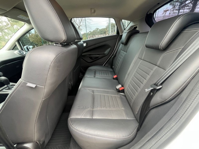 FIESTA 1.6 TITANIUM HATCH 16V FLEX 4P AUTOMÁTICO - 2015 - CAXIAS DO SUL