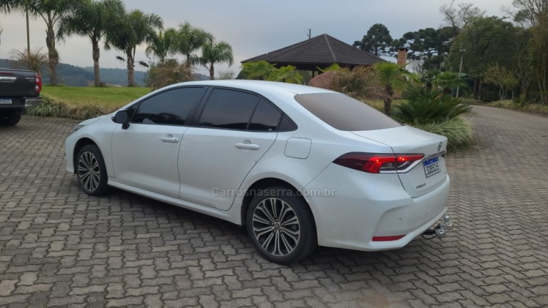 COROLLA 2.0 XEI 16V FLEX 4P AUTOMÁTICO - 2022 - GARIBALDI