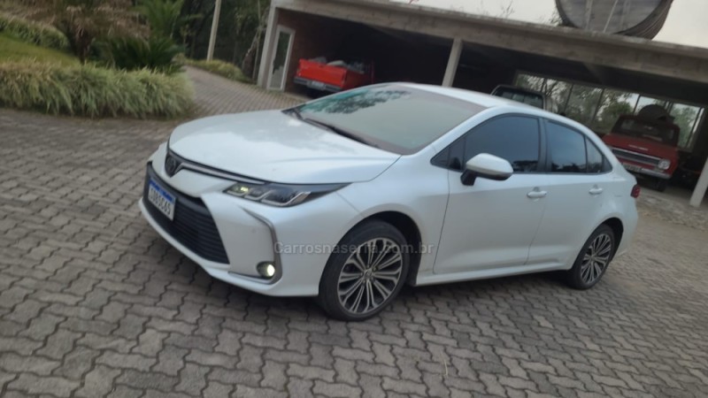 COROLLA 2.0 XEI 16V FLEX 4P AUTOMÁTICO - 2022 - GARIBALDI