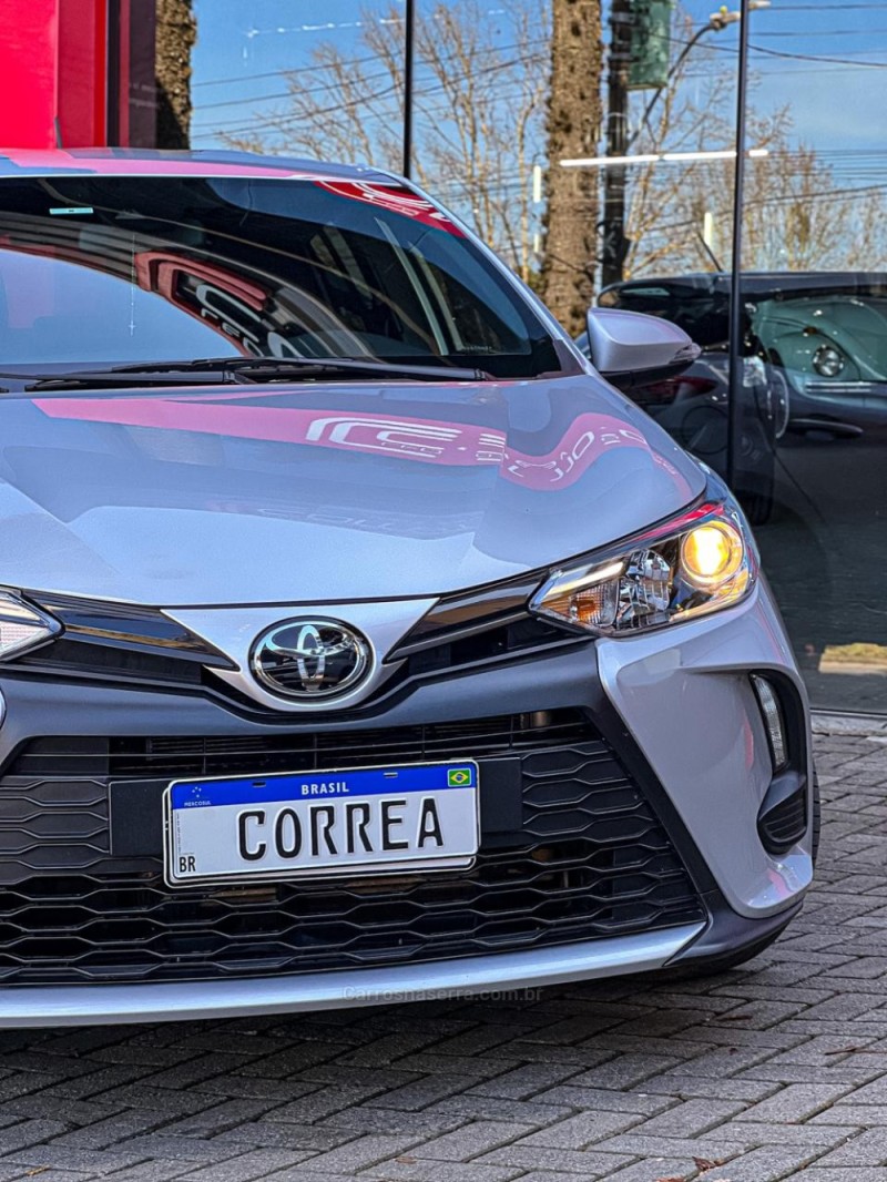 YARIS 1.5 XS 16V FLEX 4P AUTOMÁTICO - 2025 - CANELA