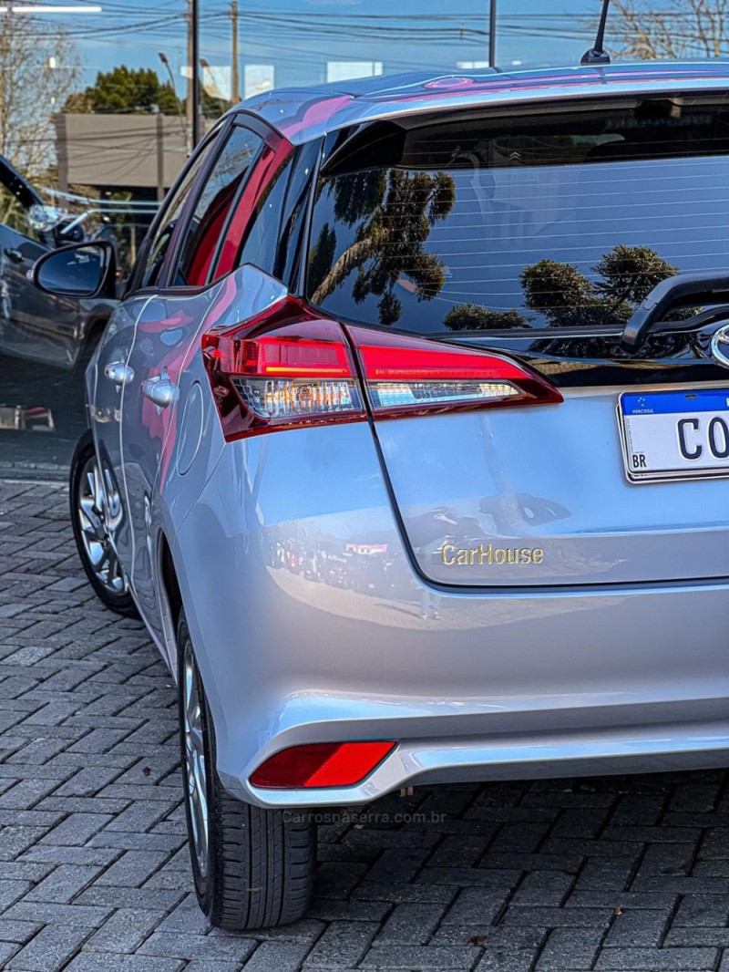 YARIS 1.5 XS 16V FLEX 4P AUTOMÁTICO - 2025 - CANELA